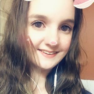 Meet your Posher, Brooke