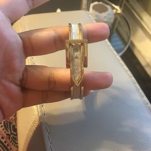 Cute buckle bracelet