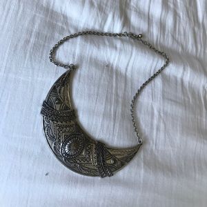 Silver Vintage-Inspired Necklace