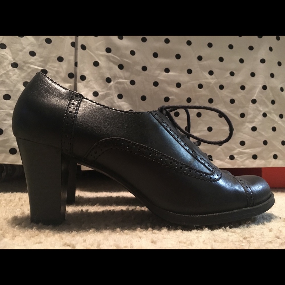 Black Oxford heels