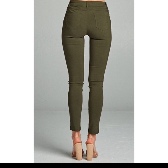 SOLD!!  💢 - Picture 4 of 4