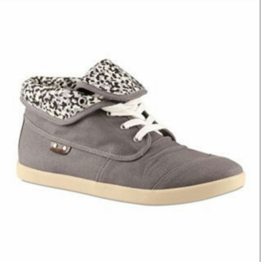 Women's casual sneaker's