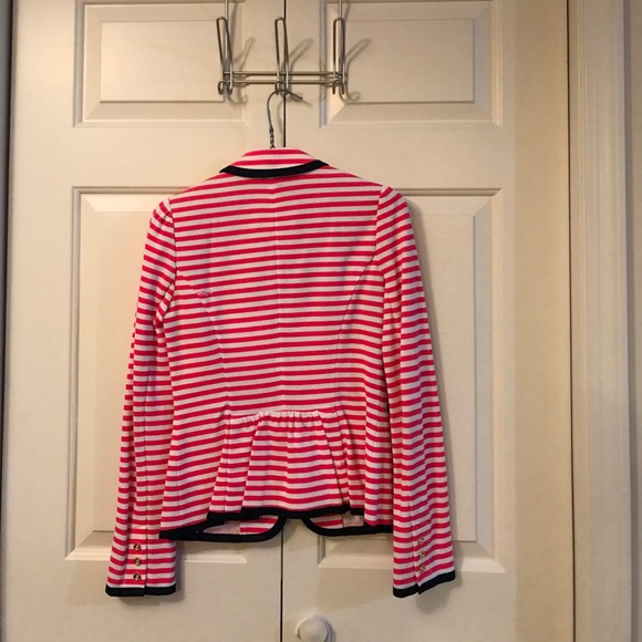 Lilly Blazer - Picture 2 of 4