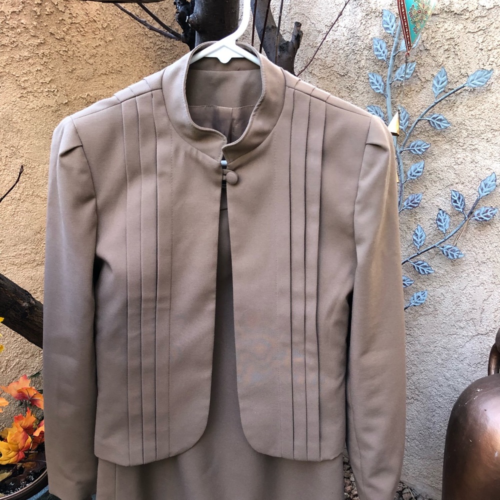 Sarah Taylor- Skirt & jacket 🍁