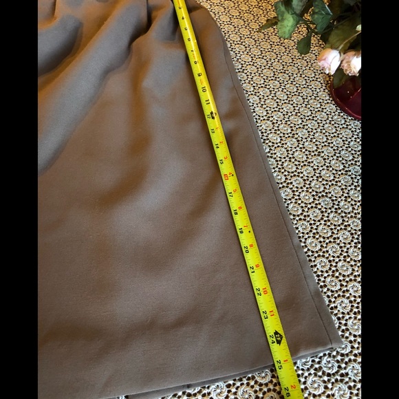 Sarah Taylor- Skirt & jacket 🍁 - Picture 6 of 8