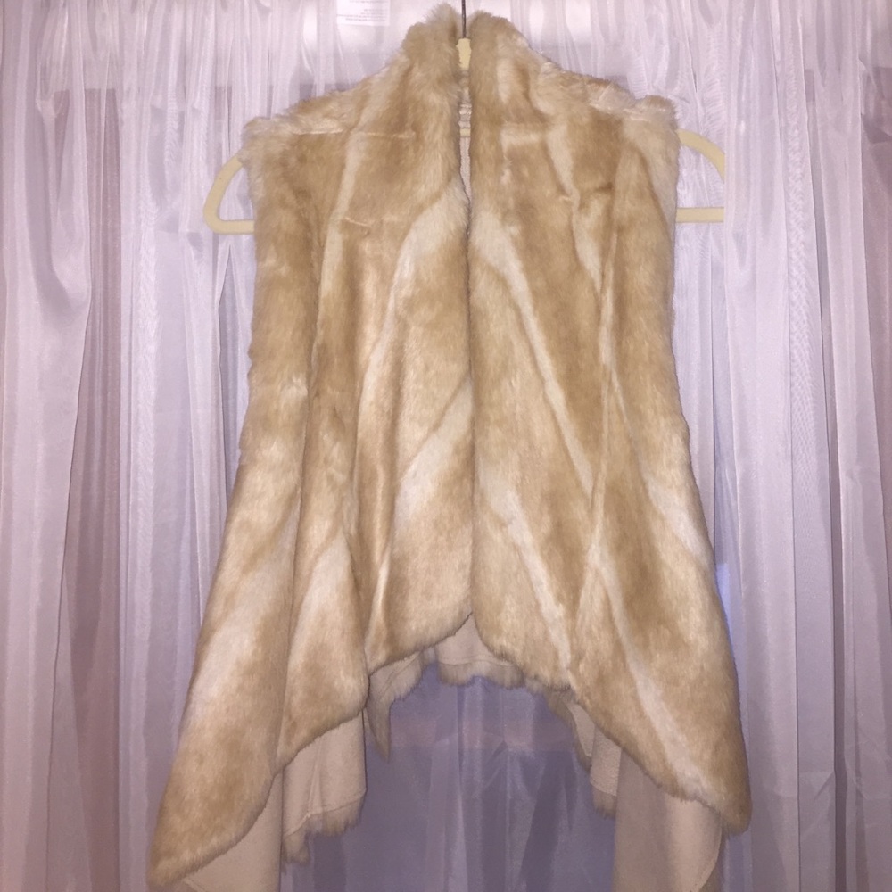 Reversible Cream Faux Fur Vest
