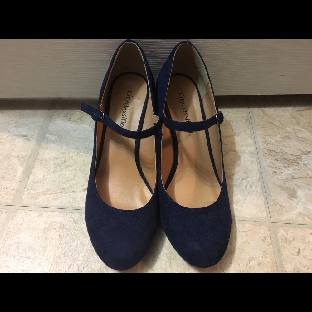 Navy blue Mary Jane style heels