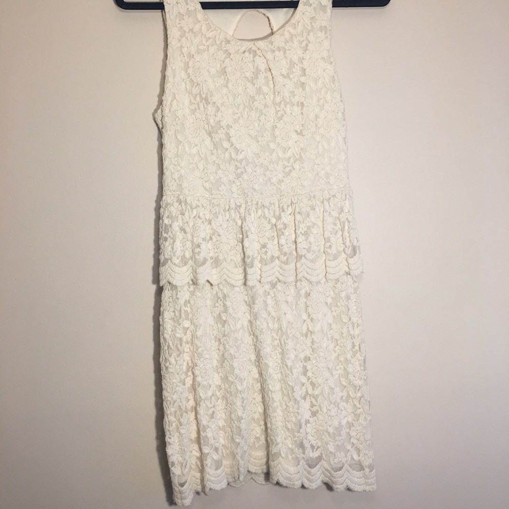 PINS & NEEDLES cream lace form fitting dress