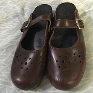Dansko size 8 (38) Leather