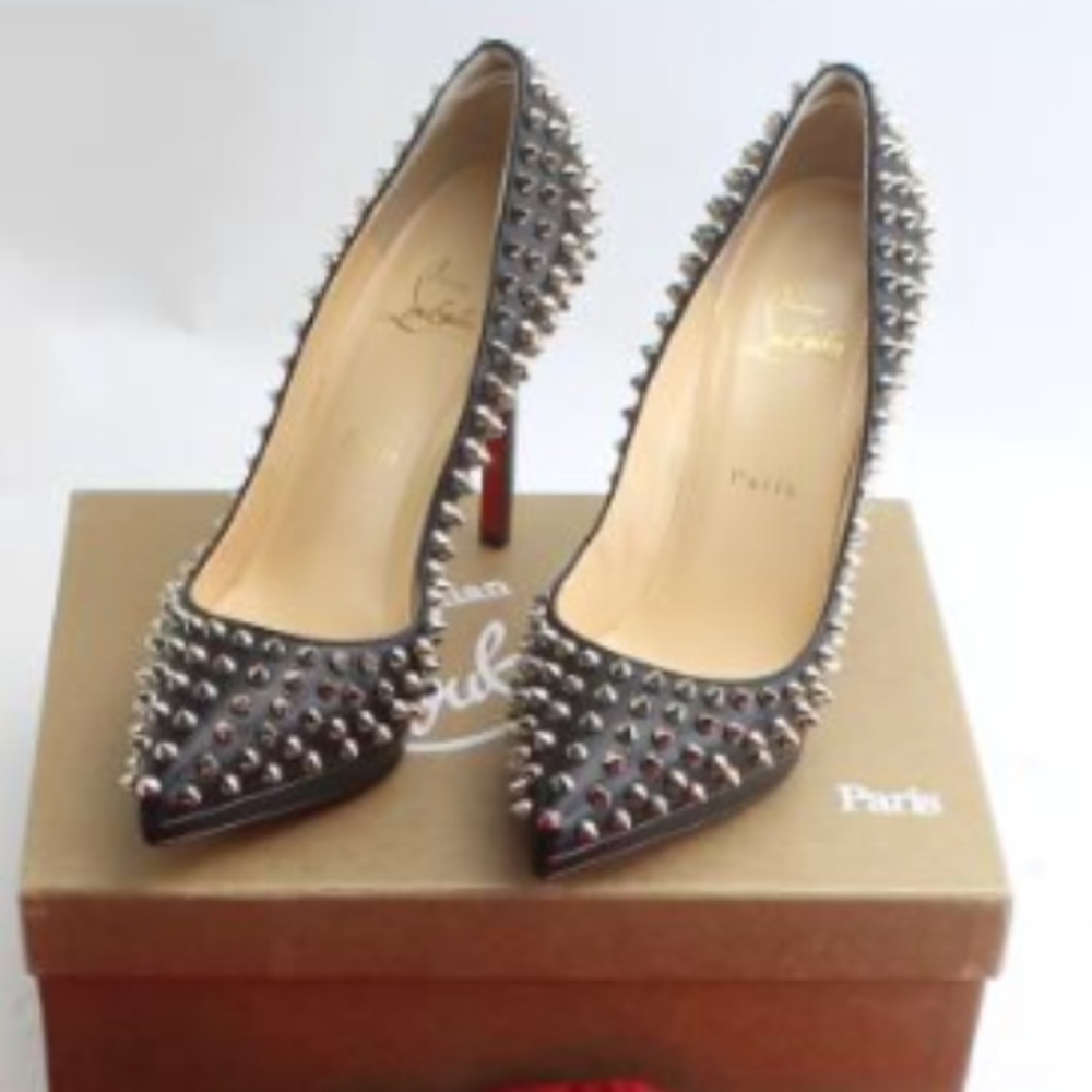 Louboutin Pigalle Plato Spike 39 NIB