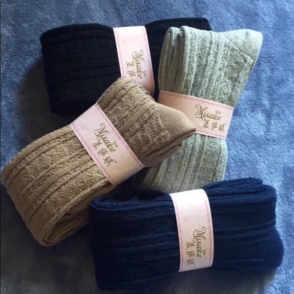 ❄️ Thigh High Stockings 🍂 - Picture 3 of 6