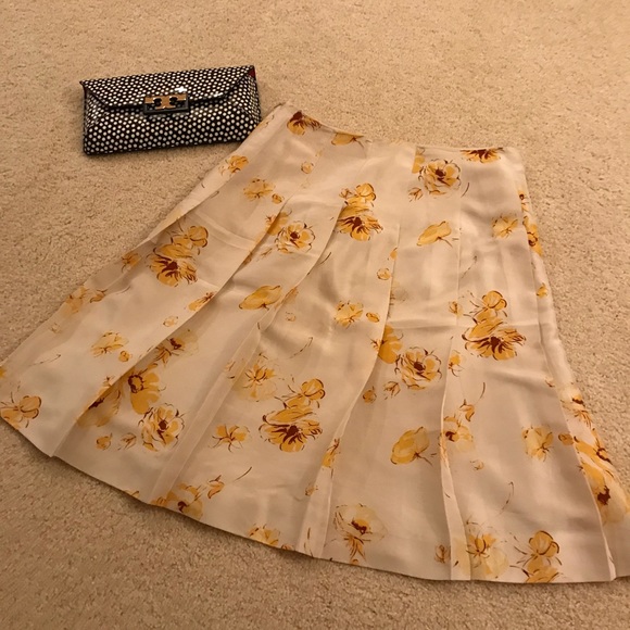 Banana Republic skirt - Picture 1 of 6