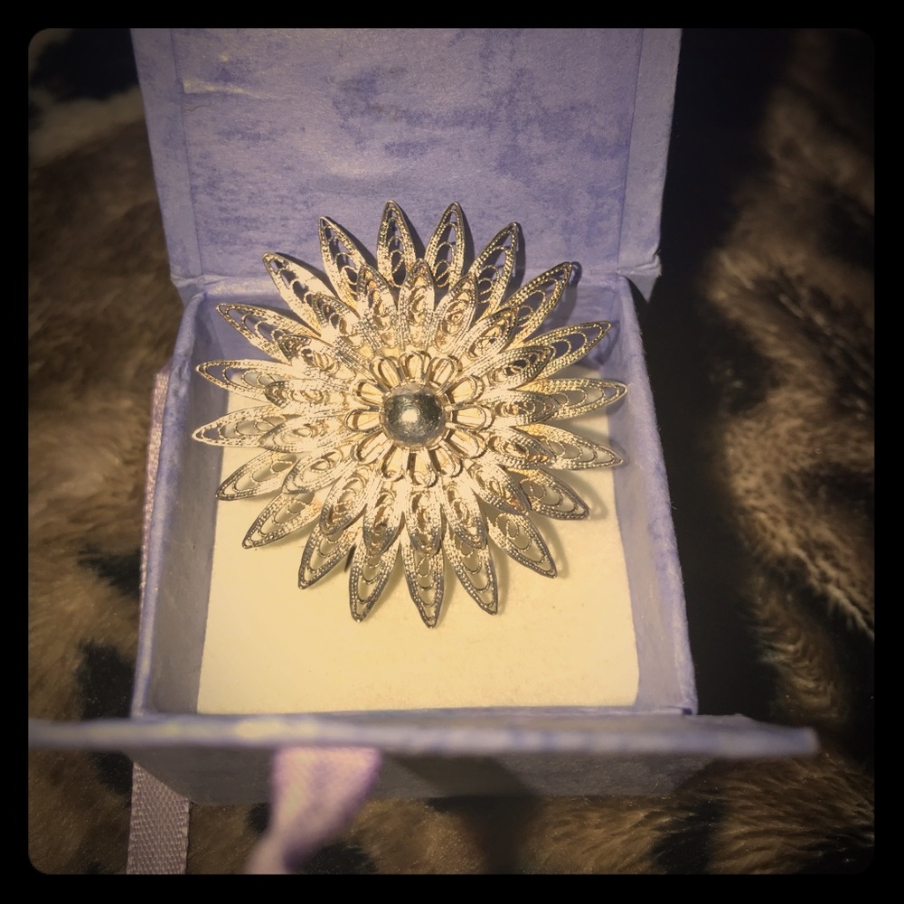 925 Sterling Silver Vintage  sun burst brooch