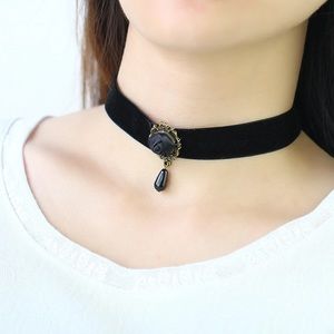 //Lacoogh//Vintage black suede choker necklace