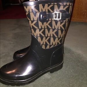 MICHAEL KORS RAINBOOTS
