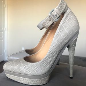 Beautiful gray leather LAMB Ofelia pumps