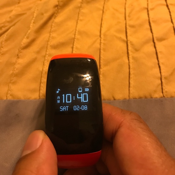 Womens smartwatch - Picture 1 of 8