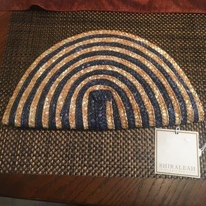 NWT Straw clutch