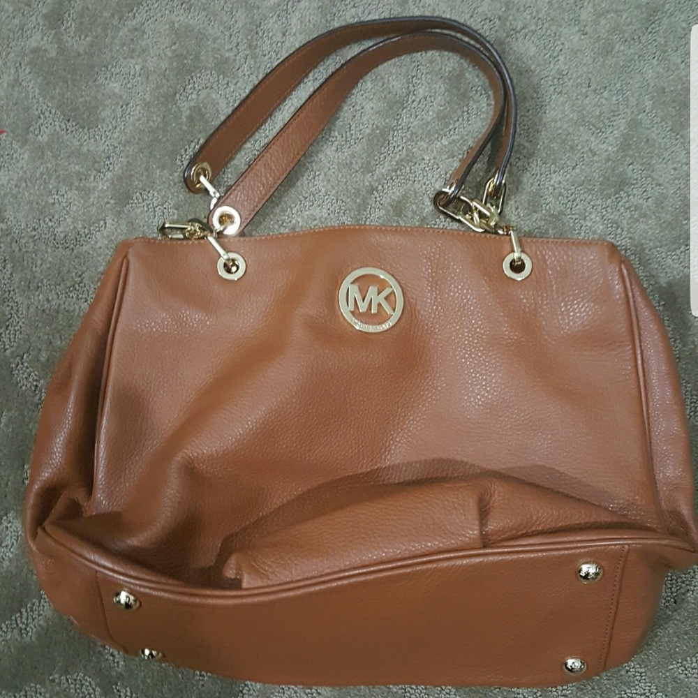 Michael Kors filled leather purse  and polish