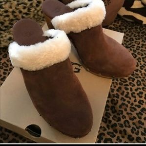 Ugg Clogs