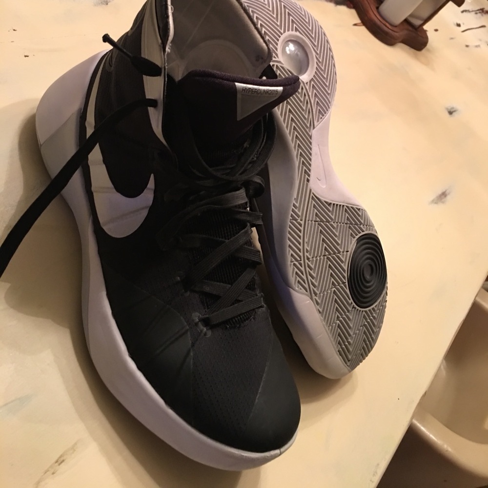 Nike BK & WH Hyperdunk  2015 ht sneakers sz 11.