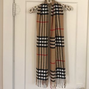 Lookalike "Burberry" scarf -- Cashmere