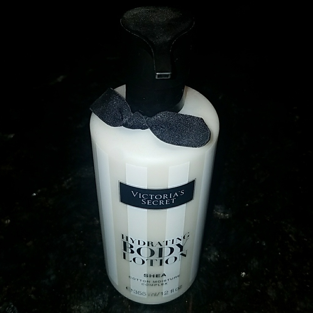Victoria's Secret Shea Body Lotion