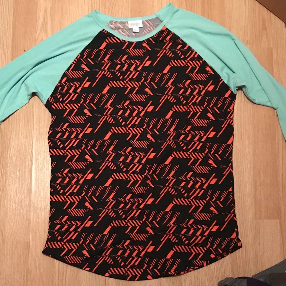 LuLaRoe Randy top!