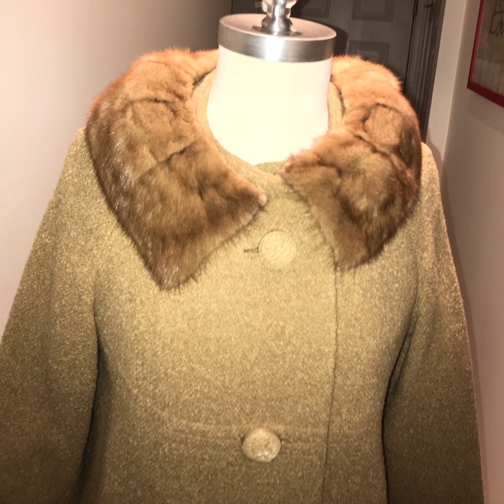 Vintage Topaz Mink Collar Boucle Coat Sz L๐ - Picture 2 of 8