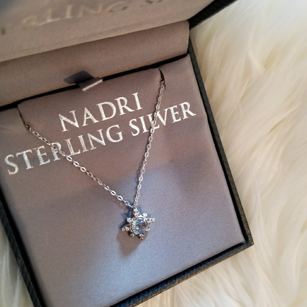 NIB* Gorgeous Nadri Star Pendant Necklace* - Picture 3 of 4