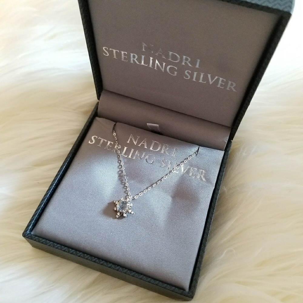 NIB* Gorgeous Nadri Star Pendant Necklace* - Picture 4 of 4