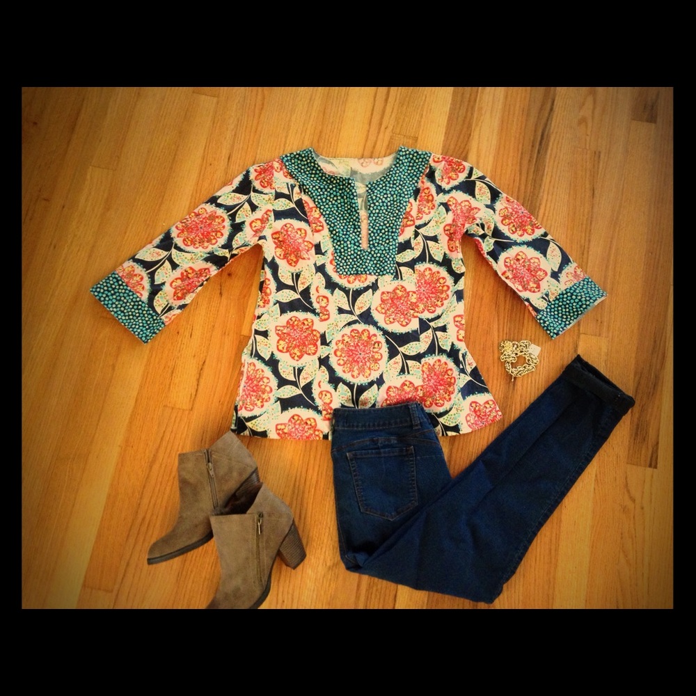 Lot of 3 tunic botique style tops