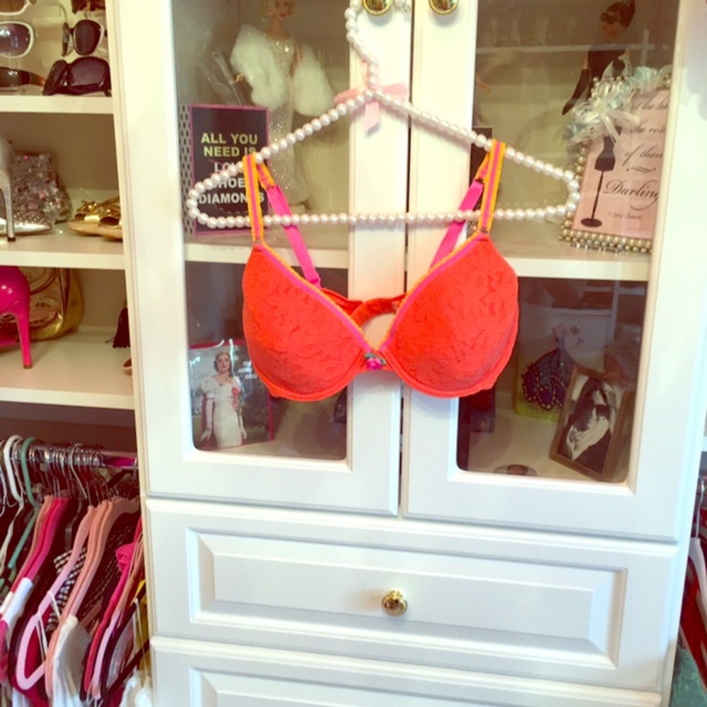 34D coral bra