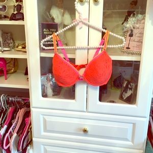 34D coral bra