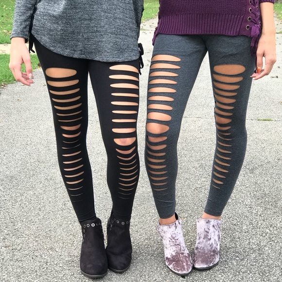 🆕🌸 Grey Ladder Cut Leggings - Picture 4 of 6