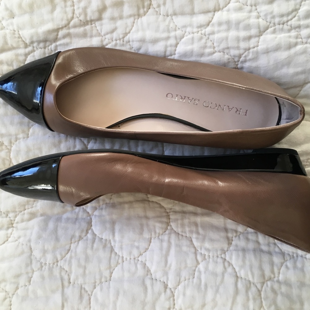 Franco Sarto brown and black pointy toe flats