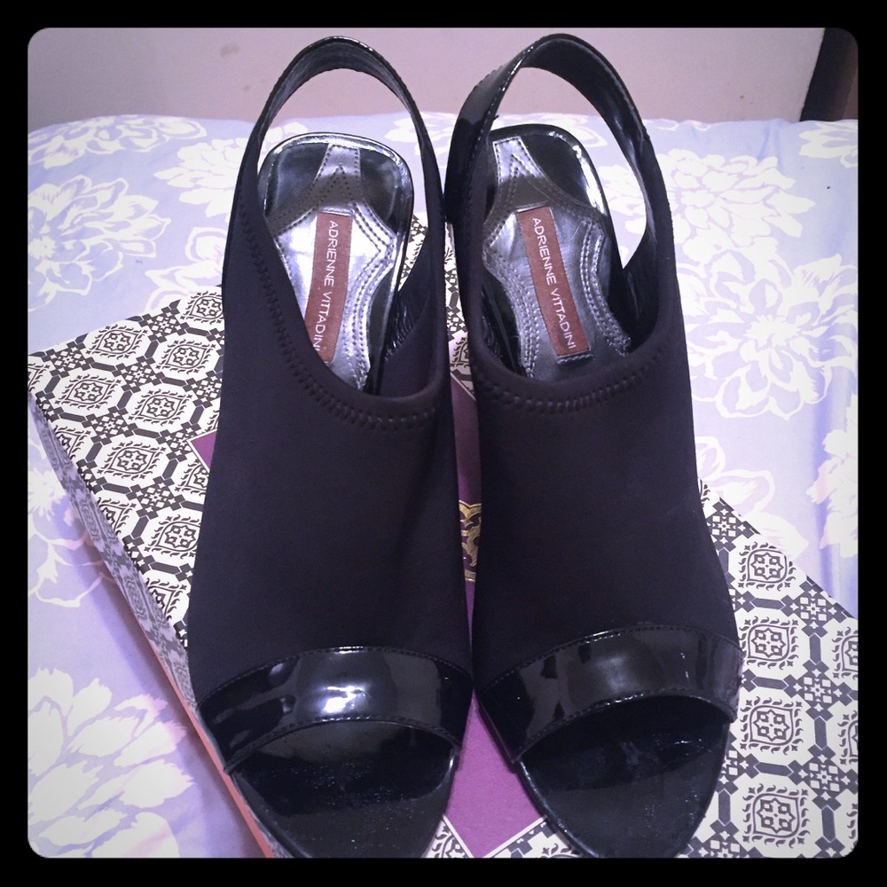 EUC Adrienne Vittadini sling back size 9 black.