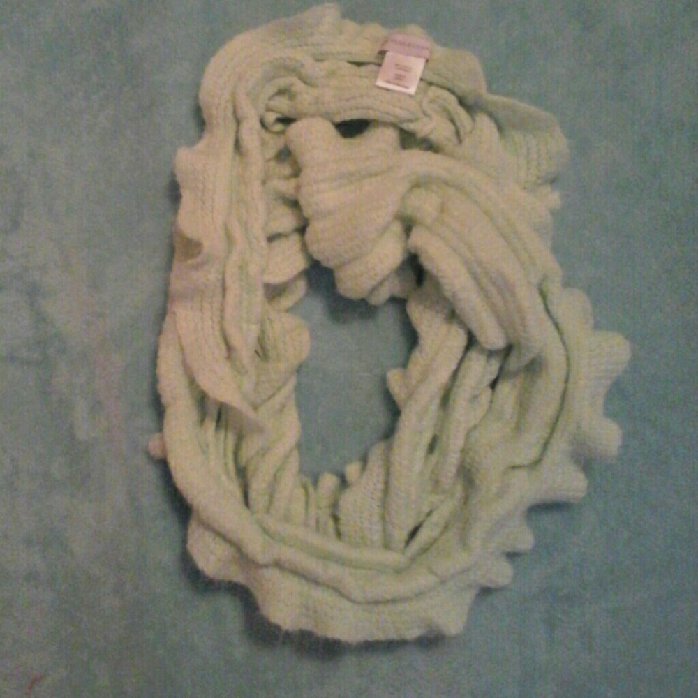 Light green infinity scarf