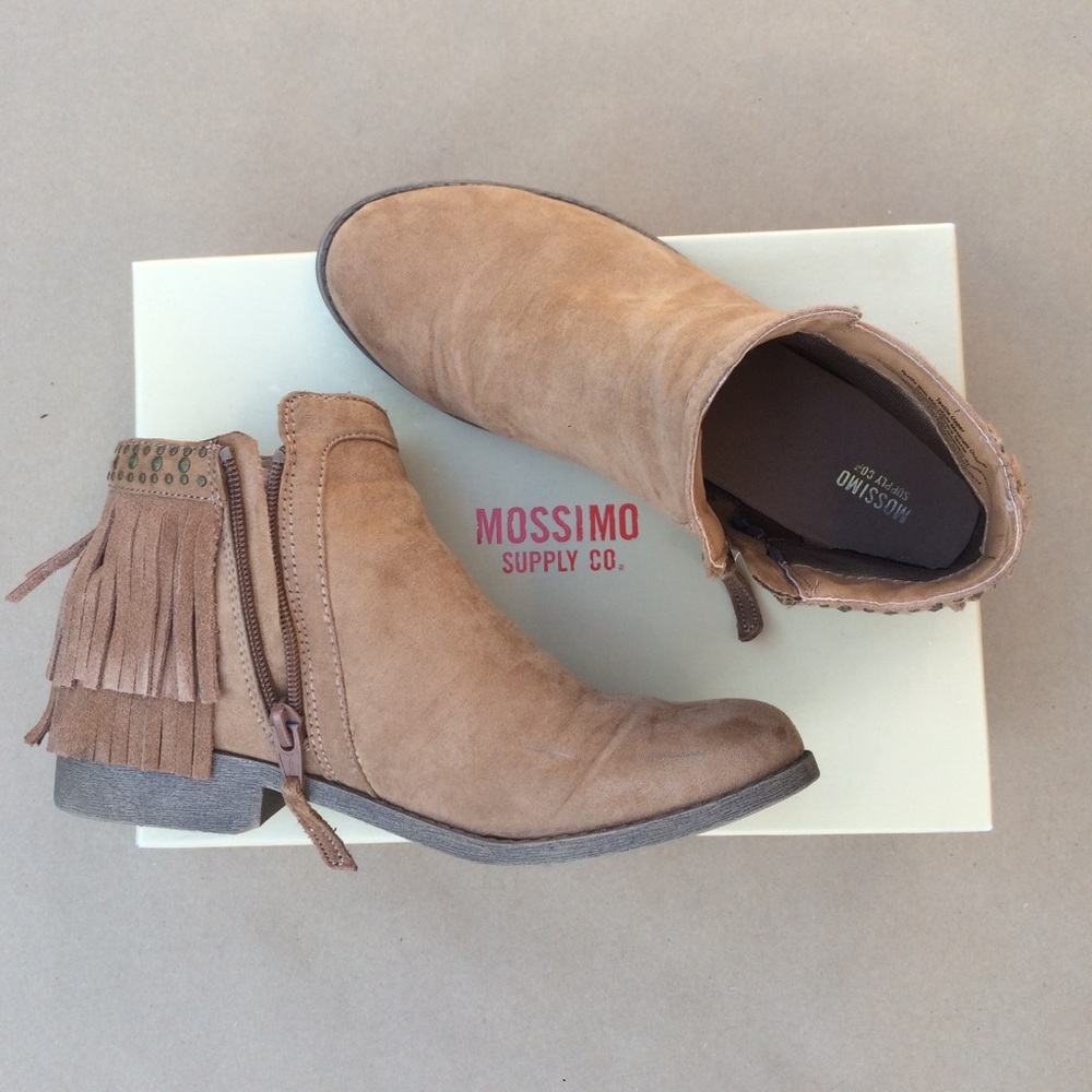 Mossimo size 7 booties *used*
