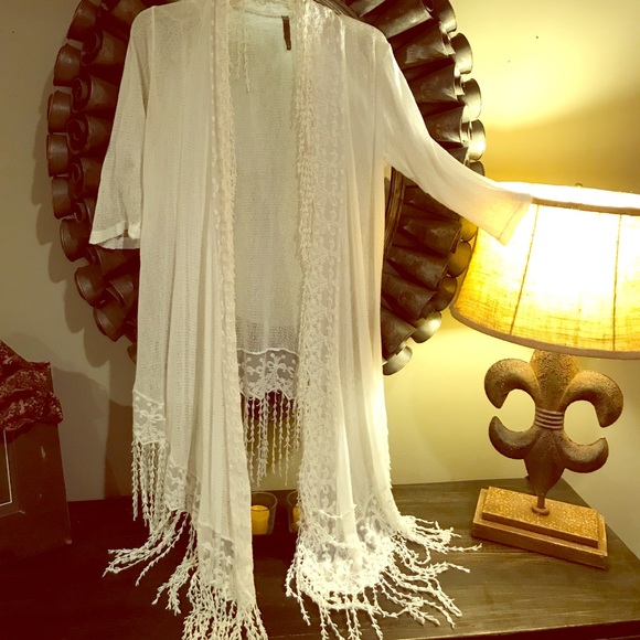 XCVI sheer duster with lace accents. - Picture 1 of 6