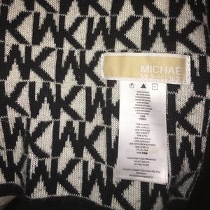 MICHAEL KORS winter scarf