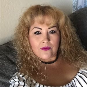 Meet your Posher, Veronica