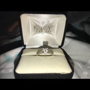 Promise/engagement ring