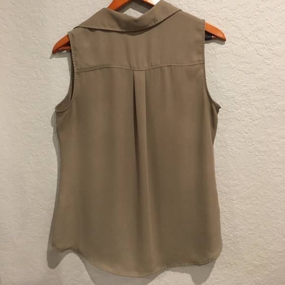 NY&Co Med sleeveless blouse - Picture 4 of 5