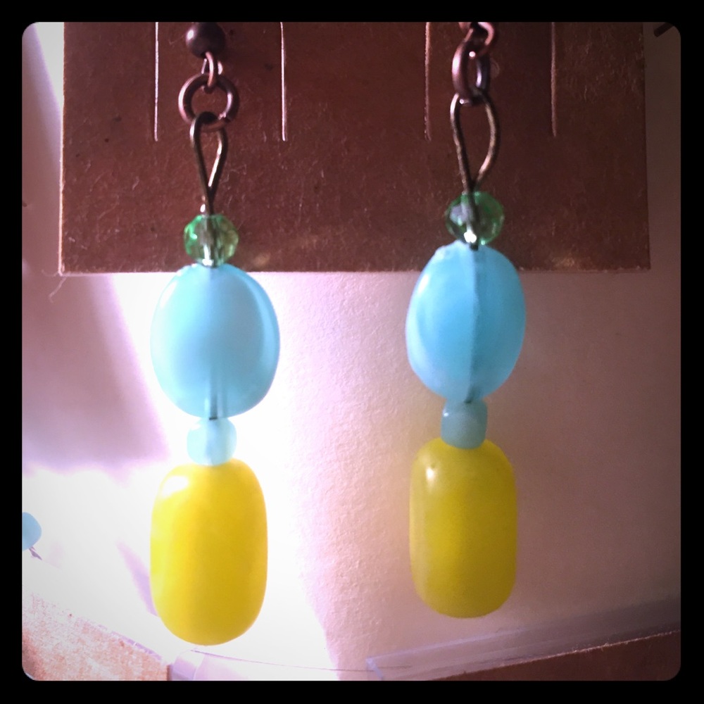 Blue/yellow green earrings