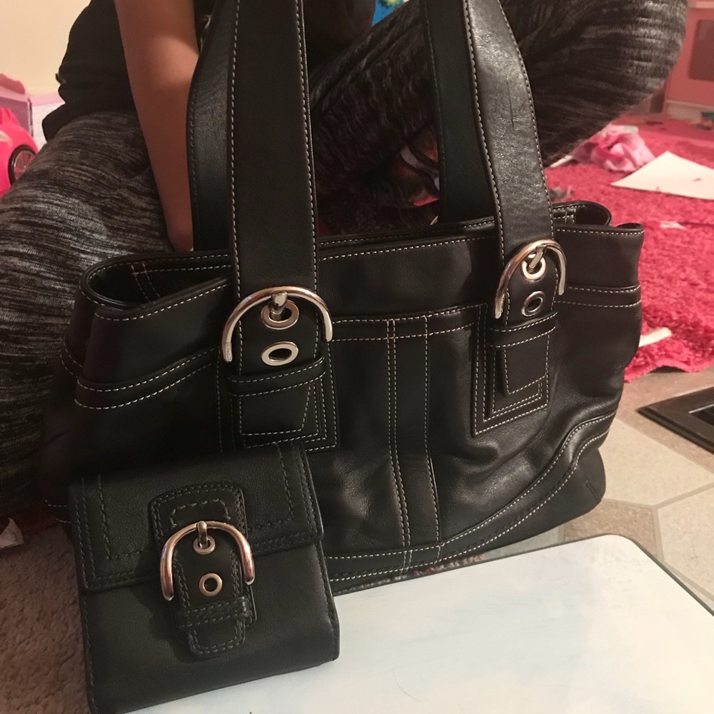 Coach purse and wallet