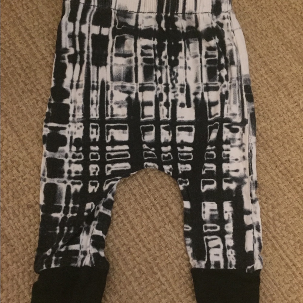 Black&white baby joggers
