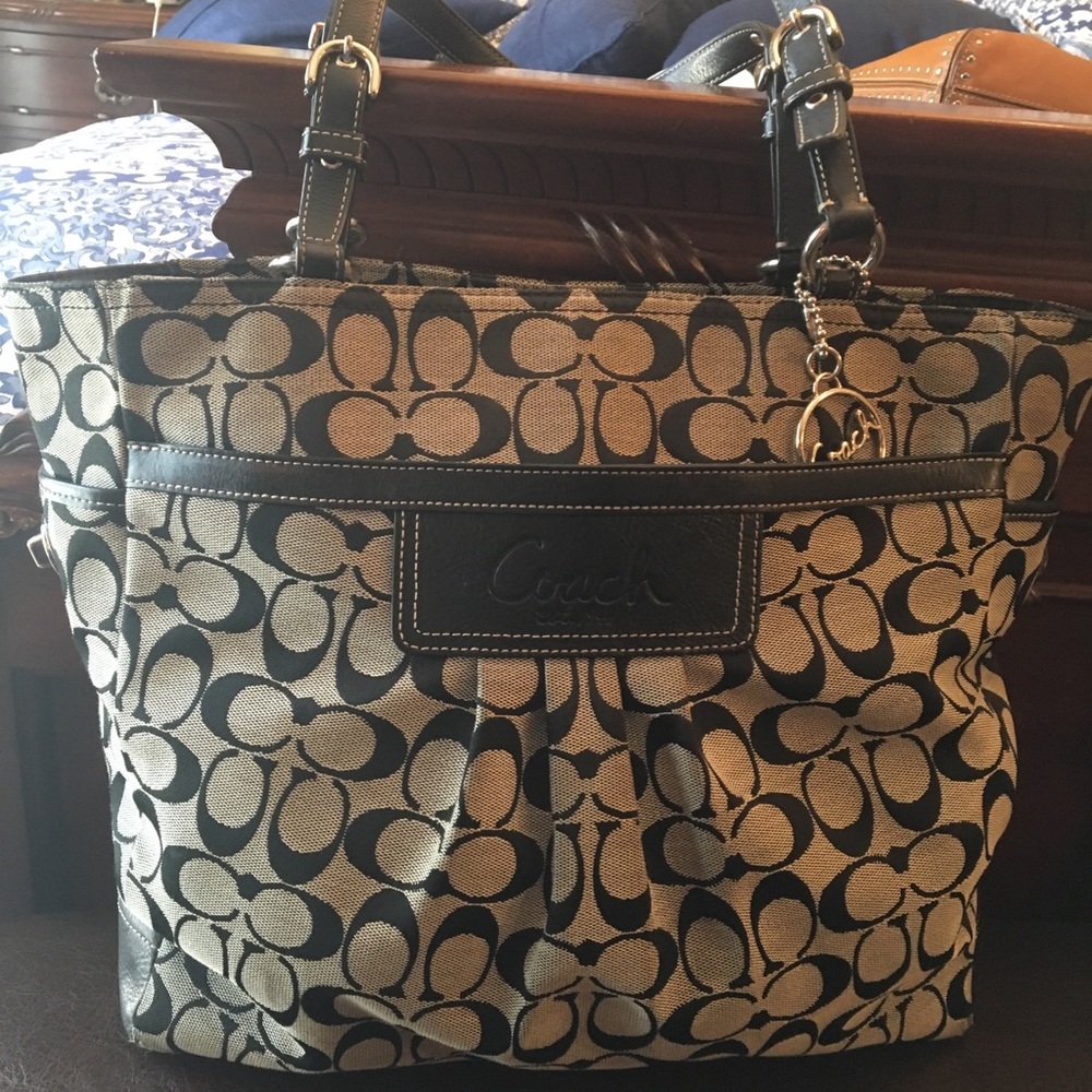 Signature Coach purse