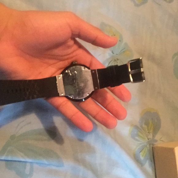 Real Gucci Watch - Picture 5 of 5