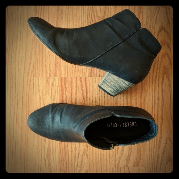 Black booties - Picture 1 of 3